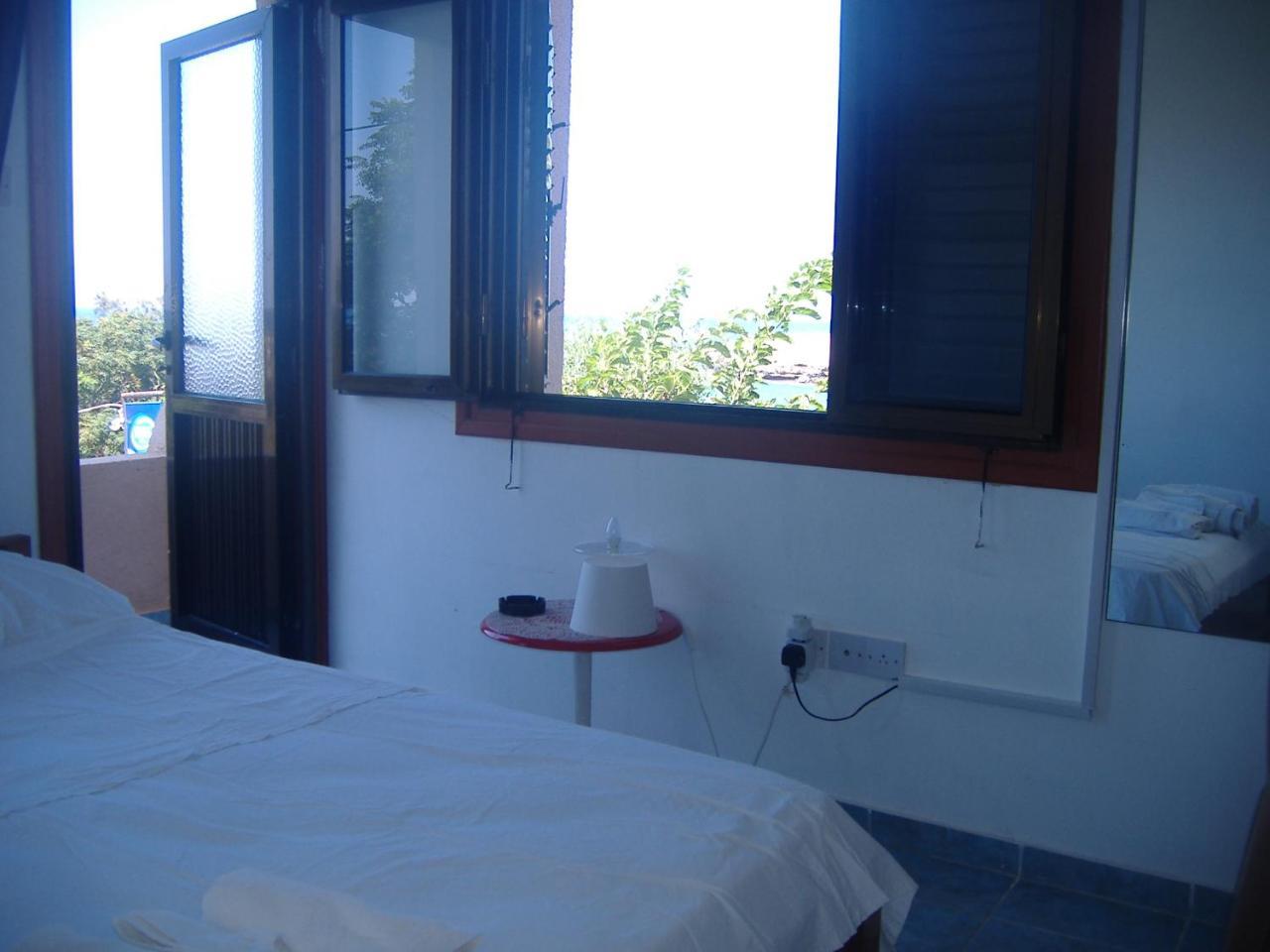Agia Trias Theresa Hotel At Karpaz Peninsula מראה חיצוני תמונה